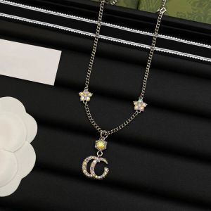 Femmes Designer Collier Boucles d'oreilles Diamants Colorés G Lettre Pendentif Collier Cuivre Marque De Luxe Ensembles En Gros