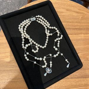 Dames Designer Kettingen Gebroken Parelketting Hoge kwaliteit Lange Parel Stereo Saturnus Sleutelbeenketting Onregelmatige Drielaagse Ketting