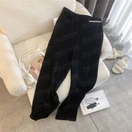 Pantalon de créateur de femmes Taise Hollow Ringestone Lettre de pantalon long Pantalon sexy pour femme