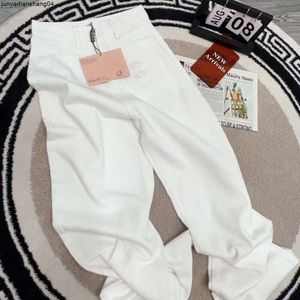 Dames designerbroeken Damesjeans Mode Letterborduurwerk Grafische jeans Losse skinny rechte broek met wijde pijpen