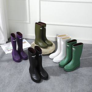 Bottes de pluie de créateurs de créateurs c Warlies Fashion Boots de chevalier non glissant imperméables Identique aux étoiles Boots de pluie Olive noire