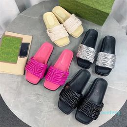 Femmes concepteur pantoufle diapositives sandales chaussures en cuir d'été classique plage sandales décontractées taille femme à l'extérieur des chaussons