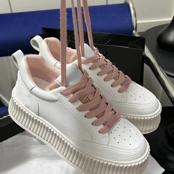 Femmes Designer semelle épaisse décontracté petites chaussures blanches Panda éponge gâteau conseil chaussures Sports de plein air jogging chaussures