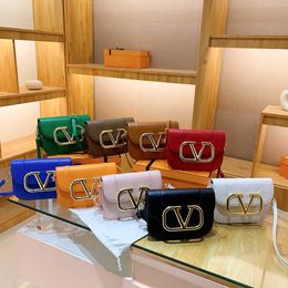 Designer donna Valentins Borsa di alta qualità per donna 2023 Nuova catena di moda crossbody piccola piazza Ascella spalla e versatile XEQ4A