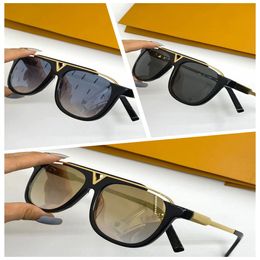 Vrouwenontwerpers Zonnebril Originele klassieker voor mannen Women Anti-UV400 Gepolariseerde lenzen Drijven Travel Beach Fashion Luxe Sun Glass-bril Tinten Vrouwelijkheid