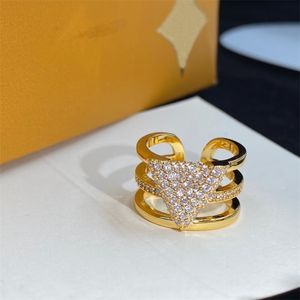 Vrouwen diamantring ontwerper goud zilveren ringen brief diamanten ring luxe ringen f minnaar parels ontwerpers sieraden charmes gouden zilveren ring