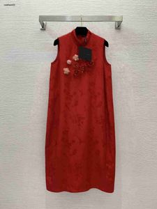 Robe femme Jupe de créateur Robe à col sans manches Femme Marque de mode Femme Logo Fleurs Jupes de décoration pailletées Robes de printemps dîner 25 mars