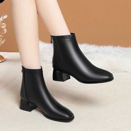 Женские модельные модные ботинки, обувь зима-осень, новые кожаные туфли до щиколотки с мехом и квадратным носком, женские офисные туфли 230922