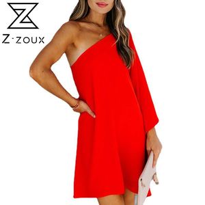 Vrouwen jurk onregelmatige lange mouw uit schouderjurken plus size zwart rood blauwe asymmetrie zomer 210524