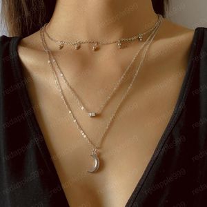 Femmes Robe Lune Coeur Pendentif Colliers Europe Rétro Multi Couche Mince Clavicule Chaîne Alliage Perles Amoureux Fête Cadeau Collier Bijoux Accessoires