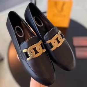 dames kleding schoenen comfortabel echte lederen platte hak ronde tenen klassieke gesp loafers luxe ontwerper casual dames lefu schoen met doos