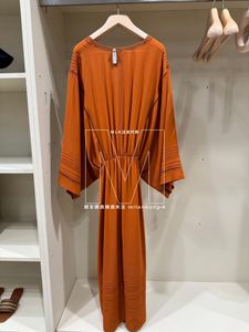 Robes pour femmes printemps et été en soie loro col en v robes à manches courtes piana