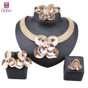 Femmes Dubai Gold Color Flower Collier Boucles d'oreilles Ring Bangle Bride Wedding Party Gift Jewelry Set