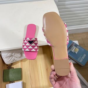 Vrouwen geborduurde stof hakken slijgers slippers zwarte beige borduurwerk katoen sandalen muilezels huis flip flops casual zomer lage hielglaasjes