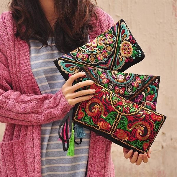 Mujeres étnicas nacional retro mariposa flor bolsas bolso monedero bordado dama embrague borla pequeña solapa venta de verano 220812