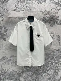 FACHIPE FAMIQUE 2024 Spring Shirts Elegant with Tie 2024 Brous de poche à manches courtes à manches courtes en vrac