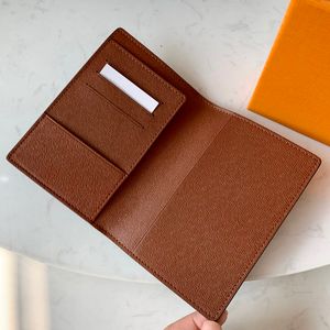 Titular de la tarjeta de moda para mujer Funda de pasaporte Estuche de protección Titulares de tarjetas de crédito de moda Cartera de hombre Marrón con caja