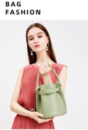 Fourre-tout en cuir de mode féminine sacs à bandoulière bon toucher mini sac seau ceinture réglable sacs à bandoulière bon marché