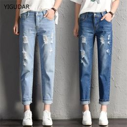 Vrouwen mode midden taille vriendje big gescheurde gat jeans casual high street denim broek sexy vintage potlood calca 240423