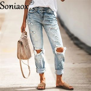 Femmes mode mi-taille petit ami gros trou de trou déchiré jeans pantalon de denim de rue décontracté les dames sexy crayon vintage 240423