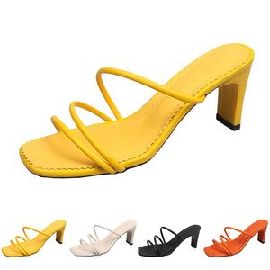 Femmes Fashion Slippers Sandales Talons High Shoes Gai Triple Blanc Blanc Black rouge Jaune jaune vert Brown Color106 818 131