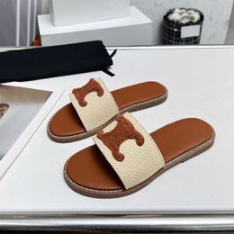 Sandales d'été à la mode pour femmes, chaussures plates décontractées et confortables de styliste, pantoufles de plage rétro à la cheville