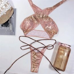 Vrouwen Fax Leather Gold Bikini Set Sounds Peded Bra Crease Bandeau Swimsuit Glitter Beach Swimwear Sliver Halter Bathing Suit 240409