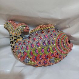 Bolso de mano con diamantes de imitación de pescado para mujer, bolso de mano con piedras doradas, bolsos Minaudiere para noche, bolsos nupciales para boda, bolsos para cena y fiesta, bolso de mano 240112