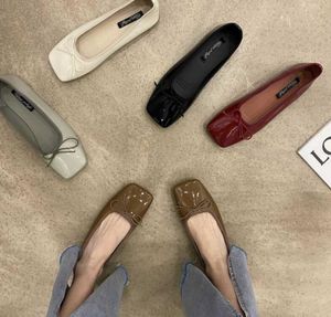 Vrouwen Flats Lakleer Bootschoenen Bowtie Slip op Platte Schoenen Vrouw Ballet Flats Wit Zwart Lente Herfst Zapatos Mujer