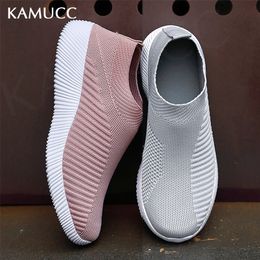 Femmes chaussures plates grande taille 43 respirant maille plate-forme Sneaker sans lacet doux dames chaussures décontractées femme tricot chaussette appartements 220610