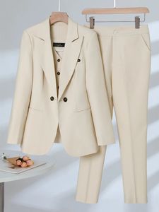 Vrouwen Formeel Blazer Vest en Pant Suit Autumn Winter Navy Pink Abrikoos Kantoor Dames Business Work Carrière Draag 3 stuks Set 240319