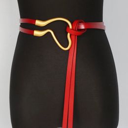 Femmes Véritable Cowskin Leather dames Robe Belts Skinny Fime Femmes Beltes de taille Bouteille Gol
