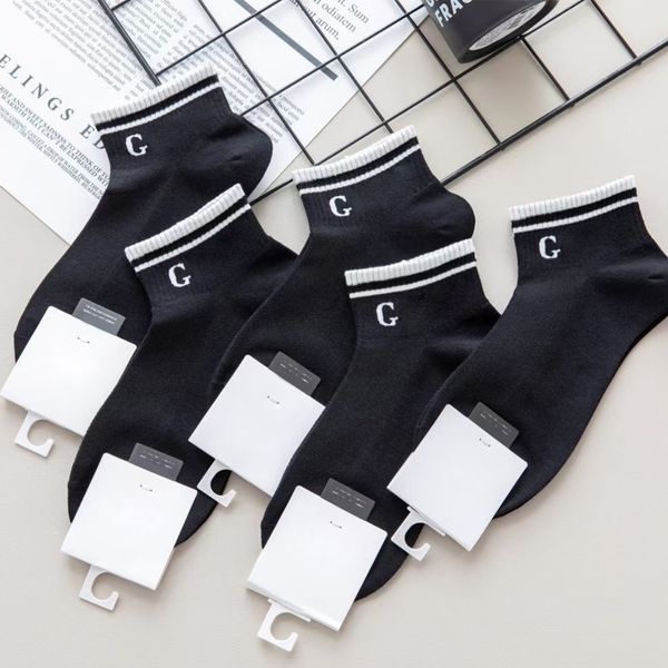 Femmes fille coton lettre chaussettes noir blanc décontracté Sport lettres cheville chaussette respirant haute qualité prix de gros