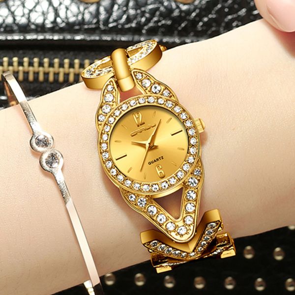 Femmes Montres d'or CRRJU Luxe Brillant Bracelets Montres Cadran Or Dames Diamant Bande Quartz Horloge Sport Cadeau Montre-Bracelet 210517