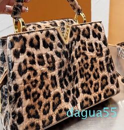 Femmes sac à main léopard épaule épissage couleurs fourre-tout s peau de vache or matériel boucle rabat sac à main haute qualité pochette interne poche 231115