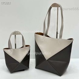 Femmes Sacs d'Espagne Épaule haut de gamme Loe 2024 Nouveau Automne Hiver Girl Texture Puzzle / Pliage Géométrique Single Sac Tote Bodet Femme Designer Totes HCWJ