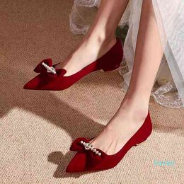 Femmes High Talons Pompes Chaussures plates Femmes Mode Perles Rouge avec talon Single pointu Toe Bow Bow Mariage 1130
