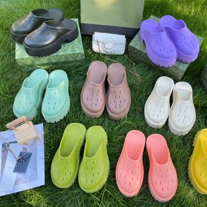 Vrouwen holle sandalen dikke zool slippers geperforeerd patroon honing perzik kleur slipper 5,5 cm rubberen platform schoenen zool maat 35-42