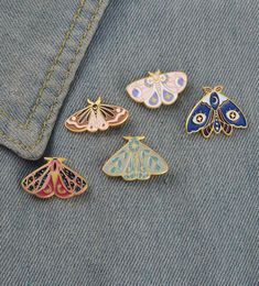 Femmes insectes série de vêtements broches papillon modèle de papillon modèle d'huile de chute d'huile en alliage de lune européen émail cow-boy badge bijou 5001533
