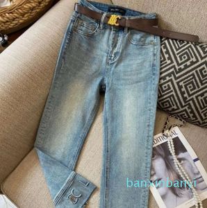 dames jeans designer broek mode metalen charme letter grafische negenkwart denim broek hoge taille loszittende broek met rechte pijpen