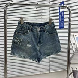 Women Jeans Designer Shorts Fashion Fashion Carta de moda empalmada Fundos de mezclilla impresa Jeans casuales de verano