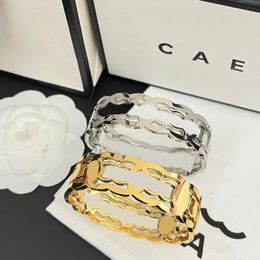 Bracelet de créateur de bijoux pour femmes, Style creux, Punk, manchette large, plaqué or 18 carats, Design de marque de luxe, sélection personnalisée