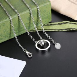 Femmes bijoux designer collier argent classique mode double anneau pendentif colliers chaîne en acier inoxydable rétro couple chaînes en laiton lettre d'amour charme cadeau