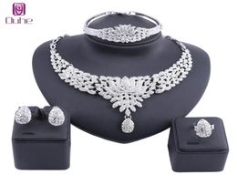 Vrouwen sieraden sets gouden kleurverklaring Rhinestone Crystal Necklace Earring Dubai Bridal Party Bruiloft Afrikaanse kralen accessoires6237798