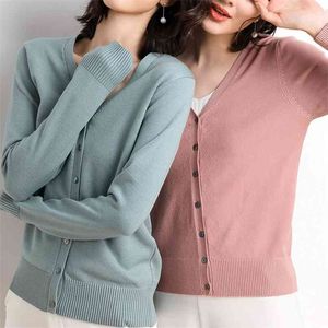 Mujeres de punto Cardigans otoño primavera mujer casual manga larga v cuello botón crochet fino invierno suéter abrigo femenino tops 210507