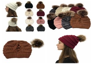 Dames Gebreide Paardenstaart Caps Kriskras Pom Pom Beanie Winter Warm Outdoor Skull Caps Afneembare Afneembare Pompom Feesthoeden DDA575228889