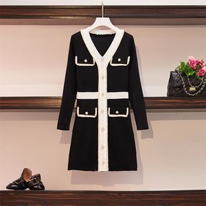 Femmes tricoté hiver doux mignon robe de soirée à manches longues simple boutonnage Wrap noir blanc Mini robes vêtements 210428