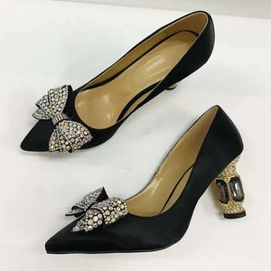 femmes dames 2024 teinture authentique vrais chaussures robes en cuir diamant chunky talons hauts sandales été pollige pointu mariage mariage sexy bullets de vote à glissière taille 35-43 4CCE