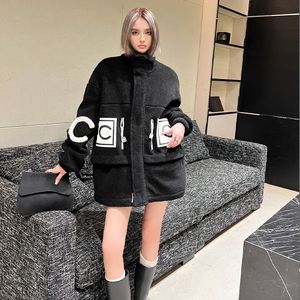 Dames Lamswollen jassen Winter Faux Shearling Bovenkleding Jassen Oversize Casual Jas Verdikte Unnisex Letter Parka Winddicht Dons SML