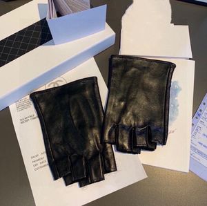 Gants en cuir pour femmes hiver chaud en peau de mouton classique lettre gants de créateur mitaines écran tactile gants en peau de mouton noir taille marque de luxe 11IW6